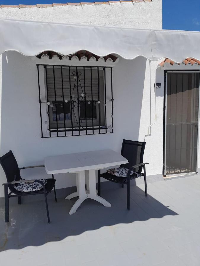 Private Room Ensuite With Balcony Chiclana de la Frontera Exterior foto